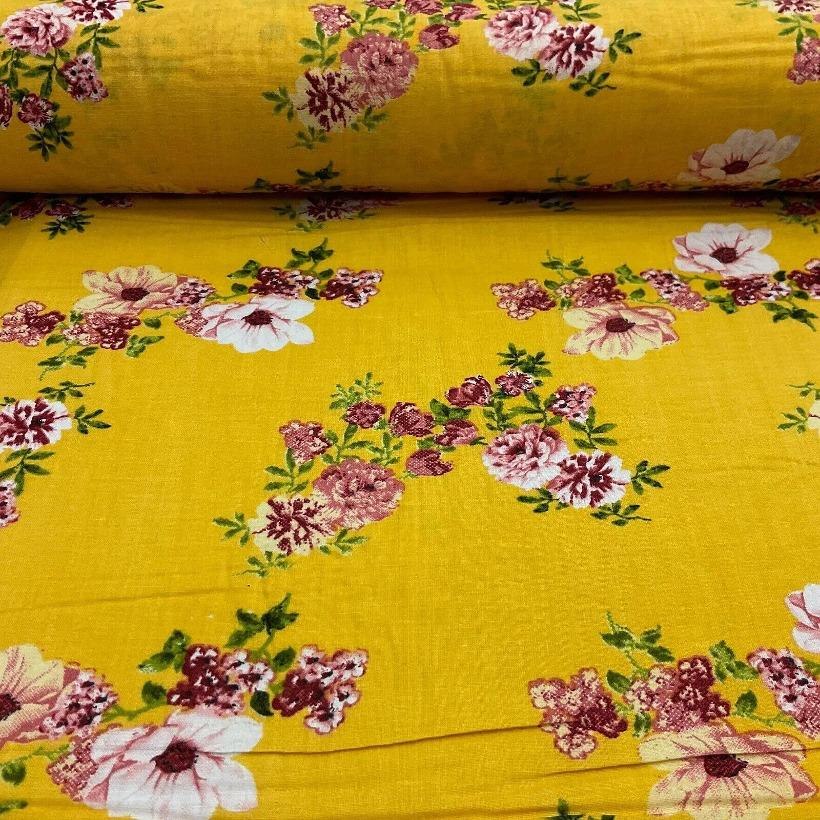 Cotton Lawn Voile Summer Floral Printed Dress fabric 111cm wide M1592